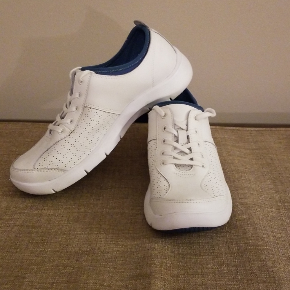 Dansko White Elise Oxford Sneakers Size 39